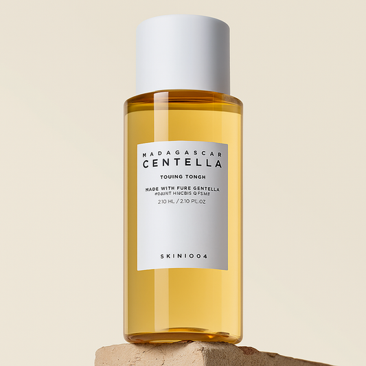 Gentle exfoliating toner with PHA and Centella Asiatica that smooths texture, refines pores, and hydrates for calm, radiant skin.