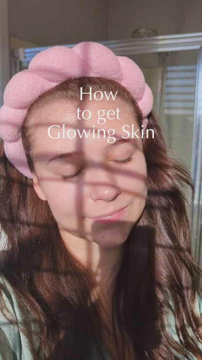 Masque BAR my iN.gredients Hyaluronic Acid Capsule Cream in an open glass jar, showing its blue gel-cream and hydrating capsules, a vegan, fragrance-free moisturiser with hyaluronic acid, niacinamide and shea butter for dry, mature, dehydrated skin.